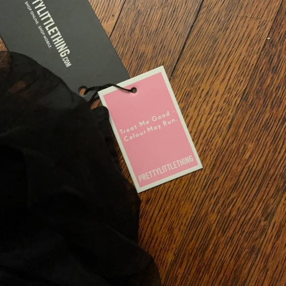 NWT PrettyLittleThing Bodycon Ruched Dress - Picture 4 of 5